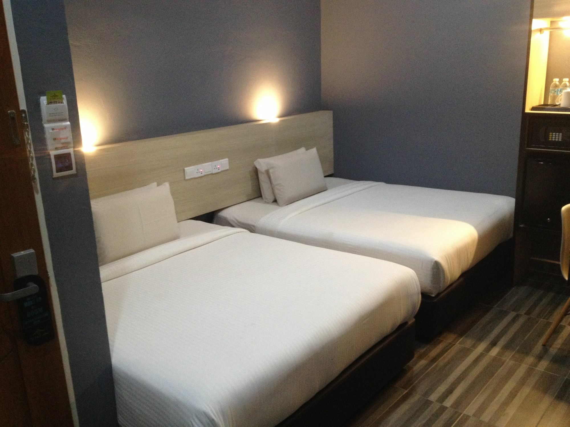 Dj Citi Inn Hotel Куала Теренгану Екстериор снимка